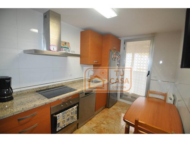 Venta de excelente piso de tres dormitorios y dos baños en Casa Plata - Maltravieso photo 0