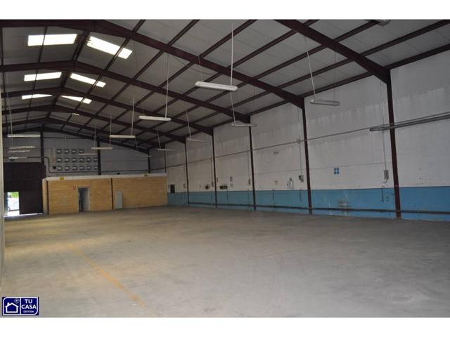 Se alquila nave industrial en el centro del polígono Las Arenas. photo 0