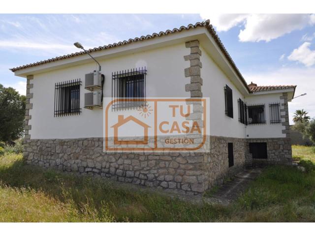 Venta de un estupendo chalet en Las Arenas. (Malpartida de Cáceres) photo 0