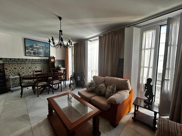 Piso En venta en Cádiz photo 0