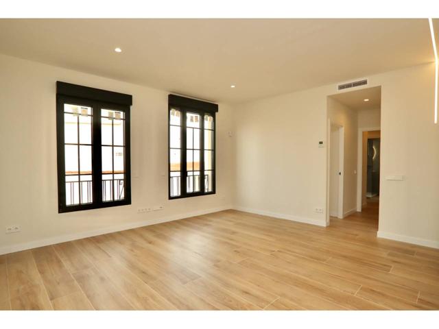 OPORTUNIDAD A ESTRENAR PISO 2 DORMITORIOS Y 2 BAÑOS CON ASCENSOR Y AIRE ACONDICIONADO FRIO CALOR photo 0