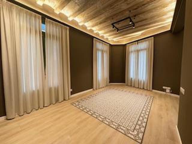 Piso En venta en el Barri Gótic photo 0