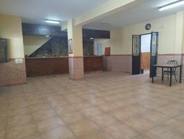 ¡Oportunidad única! Casa con negocio en venta en Colmenar photo 0