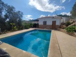 Villa En venta en Periana photo 0