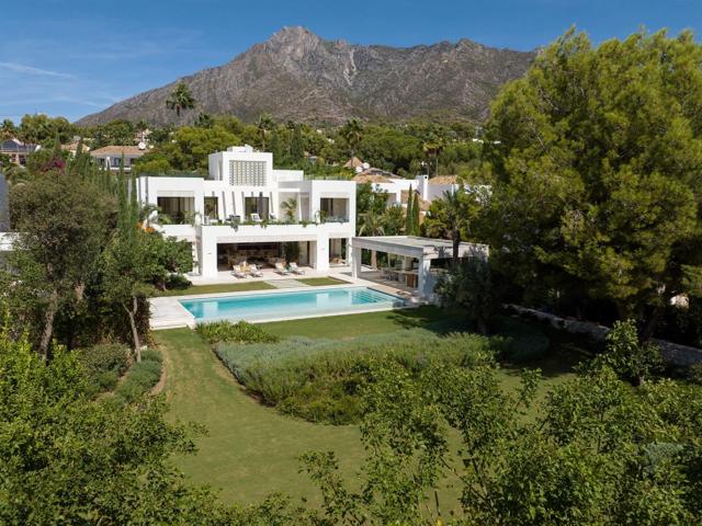 Casa En venta en La Virginia, Marbella photo 0