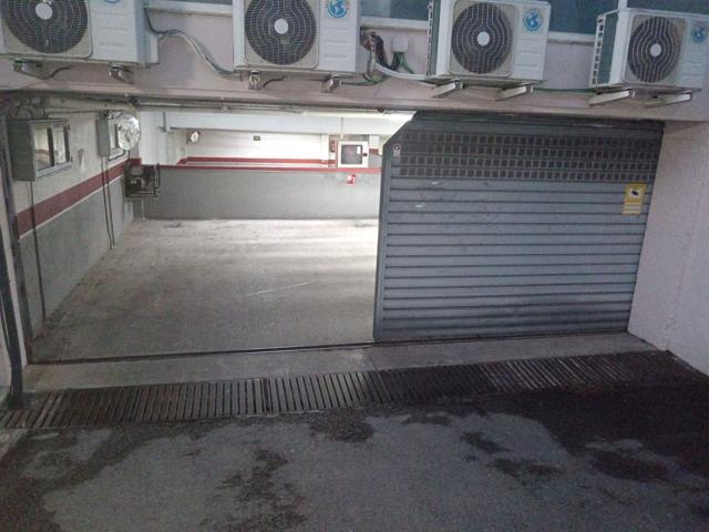 Parking En alquiler en Girona photo 0