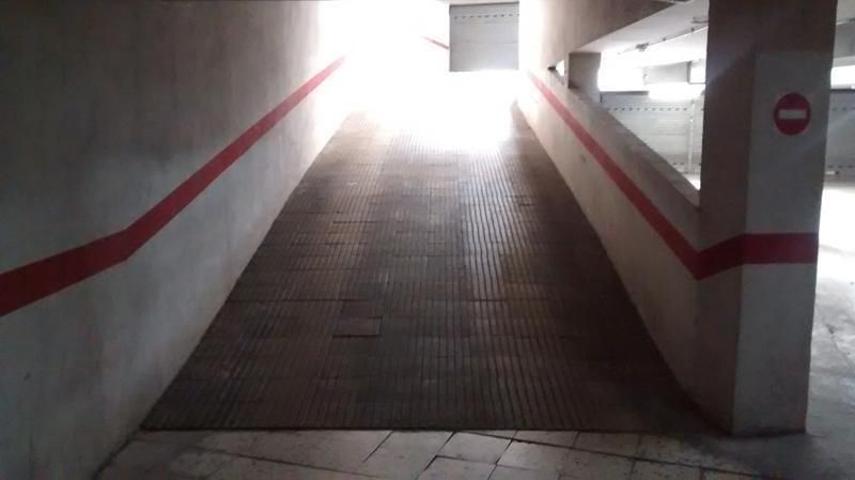 Parking En alquiler en Girona photo 0