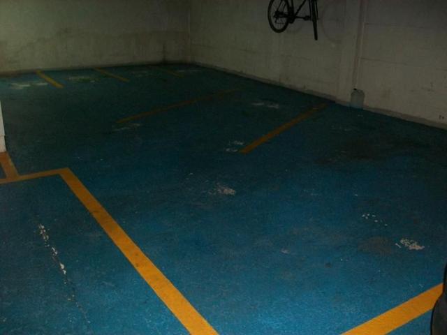 Parking En venta en Girona photo 0