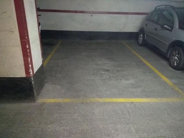 Parking En venta en Girona photo 0