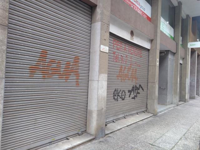 Local En venta en Girona photo 0