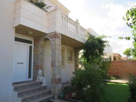 Villa En venta en Mont-roig del Camp photo 0