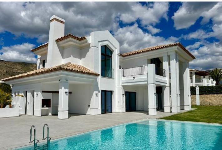 Villa En venta en Finestrat photo 0