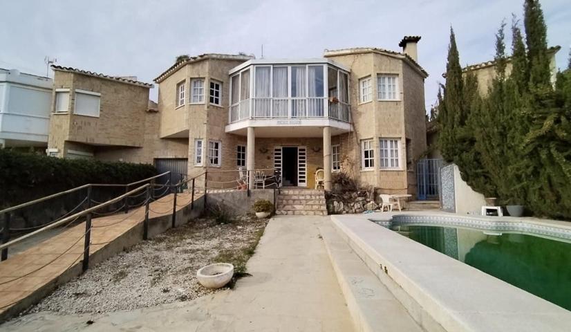 Villa En venta en Benidorm photo 0