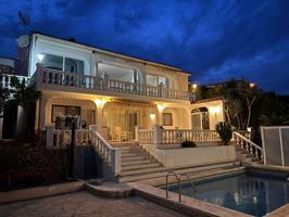 Villa En venta en La Nucia photo 0