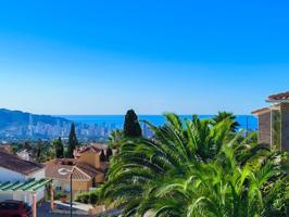 Villa En venta en La Nucia photo 0