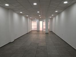 Local En venta en Benidorm photo 0