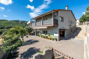 Villa En venta en Castellar del Vallès photo 0