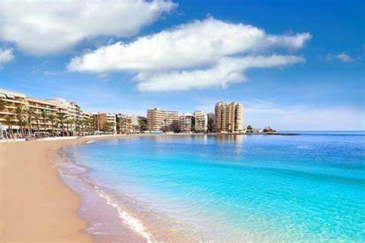 Piso En venta en Torrevieja, Torrevieja photo 0