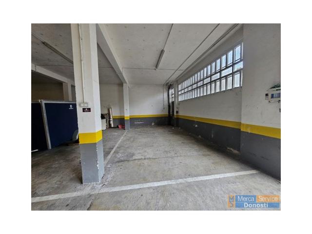 Parking En venta en Errenteria photo 0