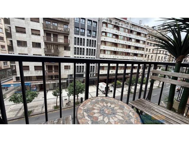 Piso En venta en Donostia - San Sebastián photo 0