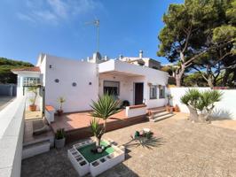 Casa-Chalet en Venta en Punta Umbria Huelva photo 0