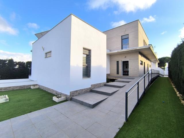 Casa-Chalet en Venta en Corrales Huelva photo 0