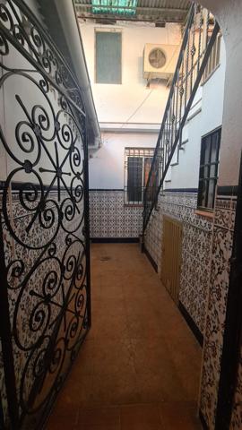 Oportunidad única en Santa Rosa-Valdeolleros, zona en plena rehabilitación y expansión. photo 0