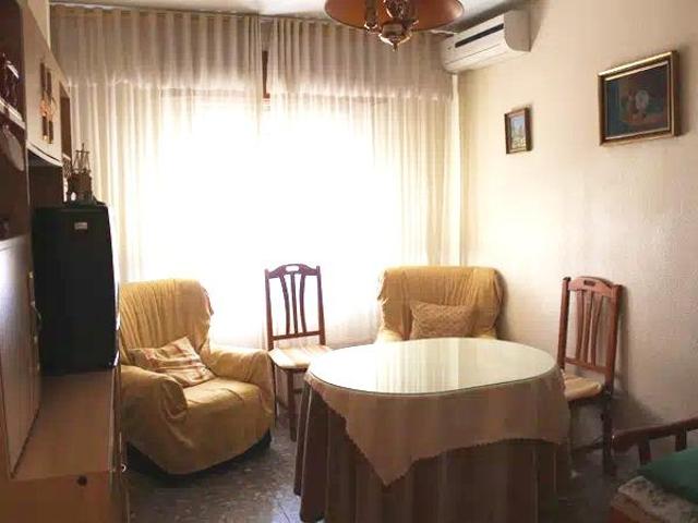 PISO EN VENTA EN HUERTA DE LA REINA photo 0