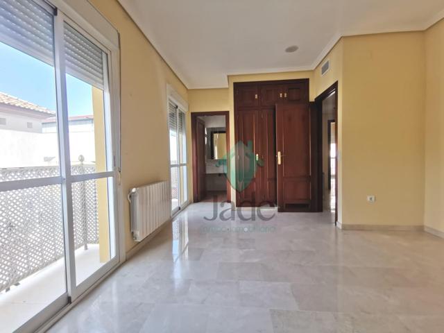 Unifamiliar Pareada En venta en Encinarejo, Córdoba photo 0