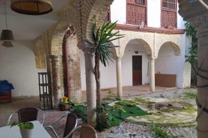 ¡Inversión exclusiva en la única ciudad del mundo con cuatro Patrimonios de la Humanidad! photo 0