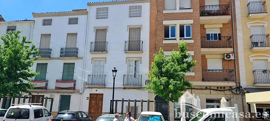 En pleno centro de Beas, Apartamento con gran terraza al Paseo de la Constitución. photo 0