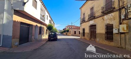 En Sorihuela del Guadalimar, Casa antigua para reformar con enormes posibilidades photo 0