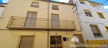 Procedente de entidad bancaria. Vivienda a reformar, en calle Colon de Villanueva del Arzobispo. photo 0