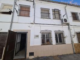 En Andújar. Unifamiliar adosado de 2 dormitorios y 1 baño photo 0