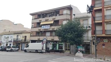 En Jódar-Paseo. Amplia vivienda exterior con ascensor y trastero. photo 0
