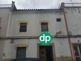 Unifamiliar Pareada En venta en Arroyo de la Luz photo 0