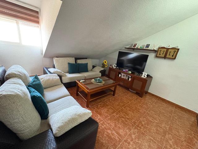 Ático en venta en Yeles de 80 m2 photo 0