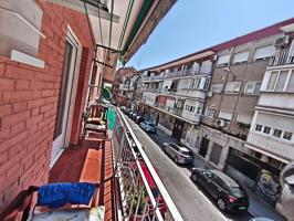 Piso en venta en Madrid de 73 m2 photo 0