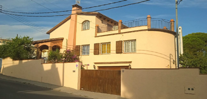 Villa En venta en L'Escala photo 0