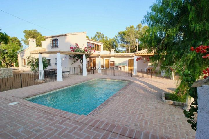 Villa En alquiler en L'Alfàs del Pi photo 0