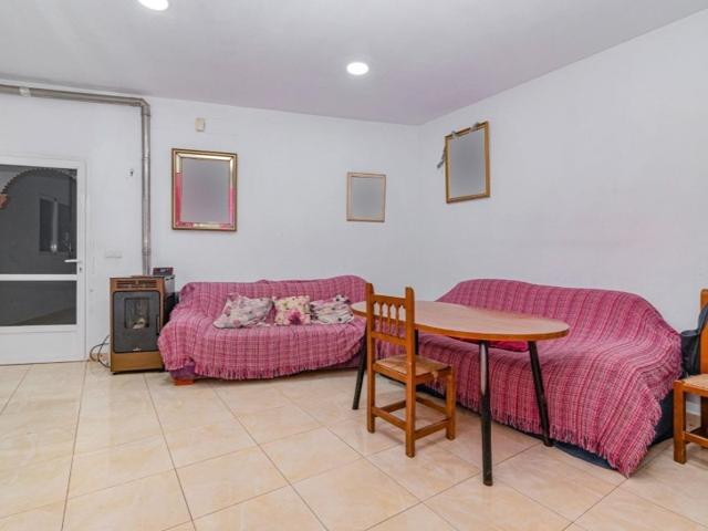 Casa En venta en Purullena photo 0