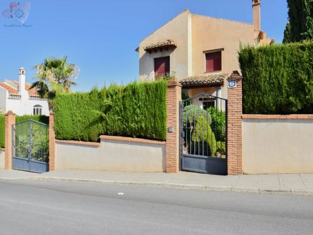 Piso En venta en Padul photo 0