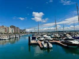 Venta de piso en Puerto Chico, Santander photo 0