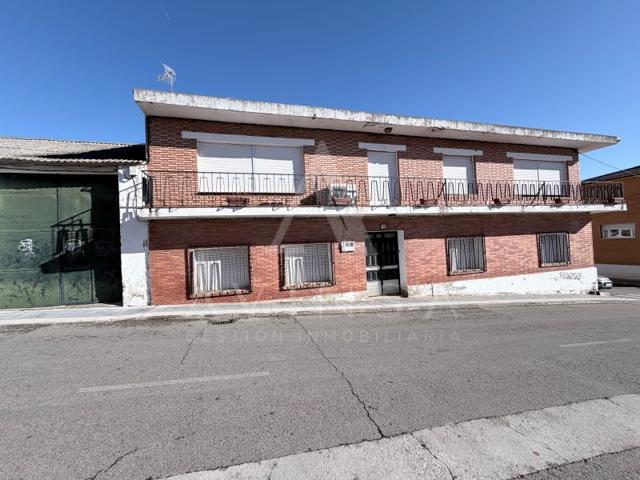 Granja En venta en Cabanillas Del Campo photo 0