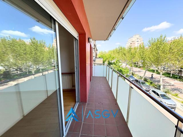 Piso en Igualada, inmejorable ubicación. photo 0
