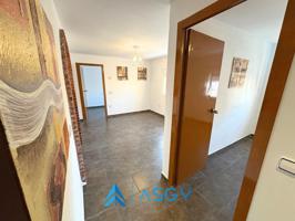¡Oportunidad en el Barrio Montserrat! Piso económico y listo para entrar a vivir photo 0