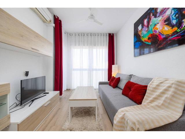 APARTAMENTO DE 1 DORMITORIO TOTALMENTE REFORMADO A TAN SOLO 250M DE LA PLAYA DE LOS LOCOS photo 0