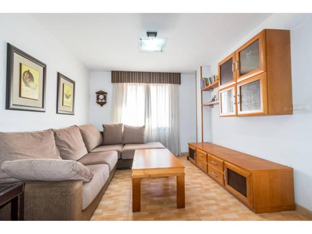 ENCANTADOR APARTAMENTO DE 2 DORMITORIOS CON GARAJE INCLUIDO EN EL CENTRO DE TORREVIEJA photo 0