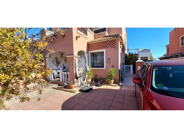 CHALET ADOSADO DE 3 DORMITORIOS CON JARDIN Y PISCINA COMUNITARIA EN LA HERRADA (LOS MONTESINOS) photo 0