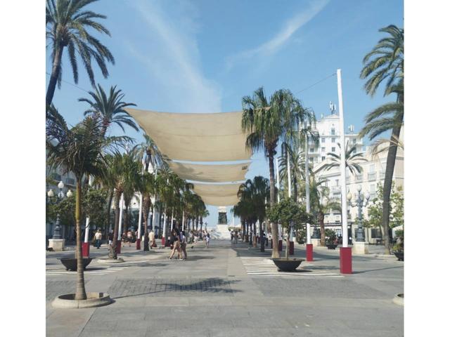 ¡ Vive en el corazón de la ciudad con vistas únicas! photo 0